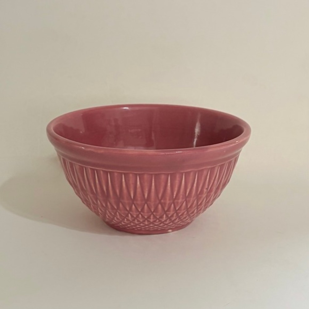 Vintage‎ A.E. HULL Pottery Company Pink Kitchen Bowl Nesting Glossy Diamond